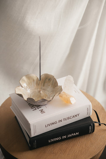 Bloom Incense Holder - Oyster