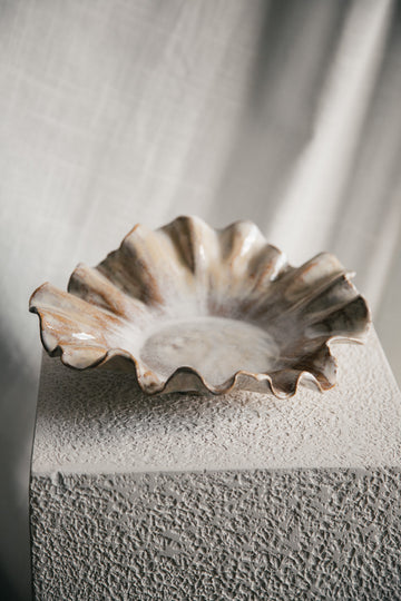 Bloom Dish - Oyster