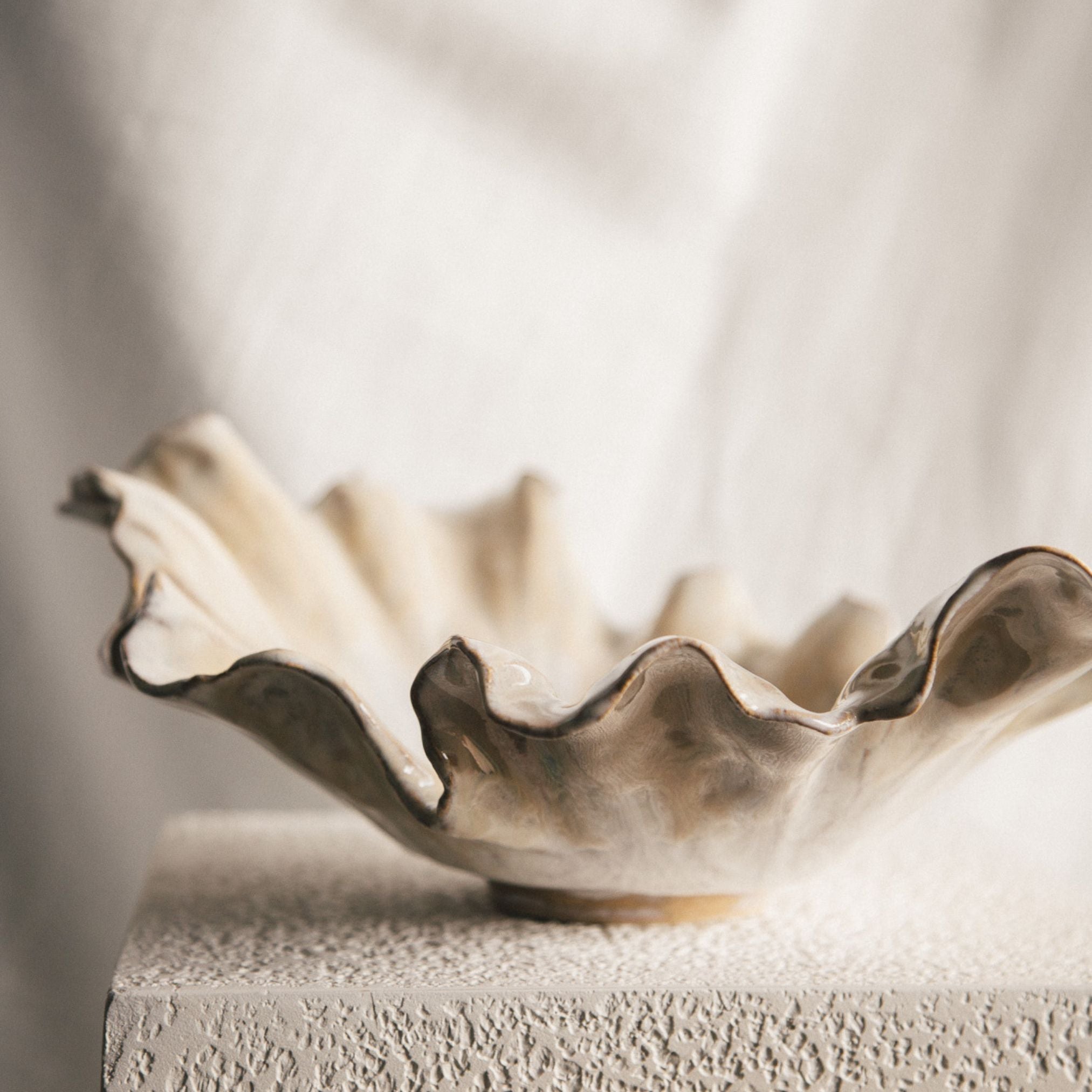 Bloom Centrepiece Bowl - Oyster
