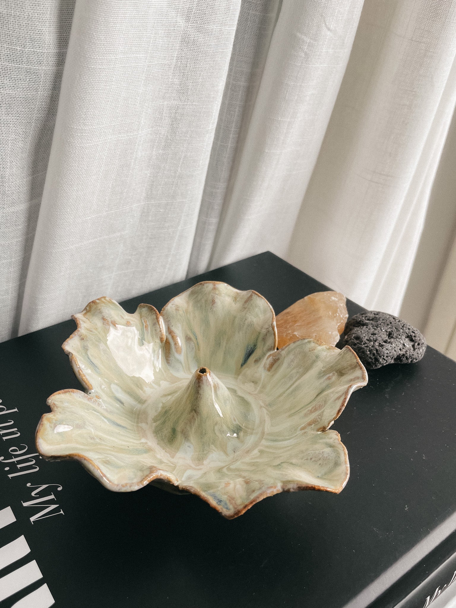 Bloom Incense Holder - Moss